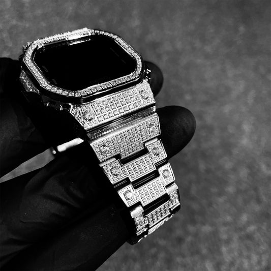 DW5600 Cristalian Edition – Relógio Full Custom Cravejado com Brilhantes VVS+