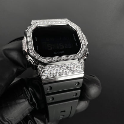 DW5600 Cristalian Edition – Bezel Cravejado com Brilhantes VVS