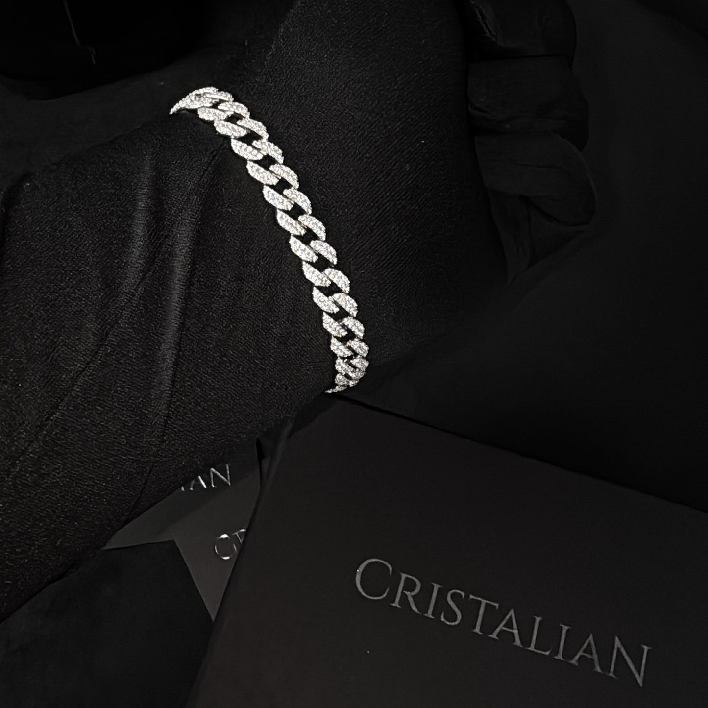 Pulseira Cravejada "YACHT" Elo Cubano 9mm - Prata 925 - Brilhantes Flawless (VVS+)