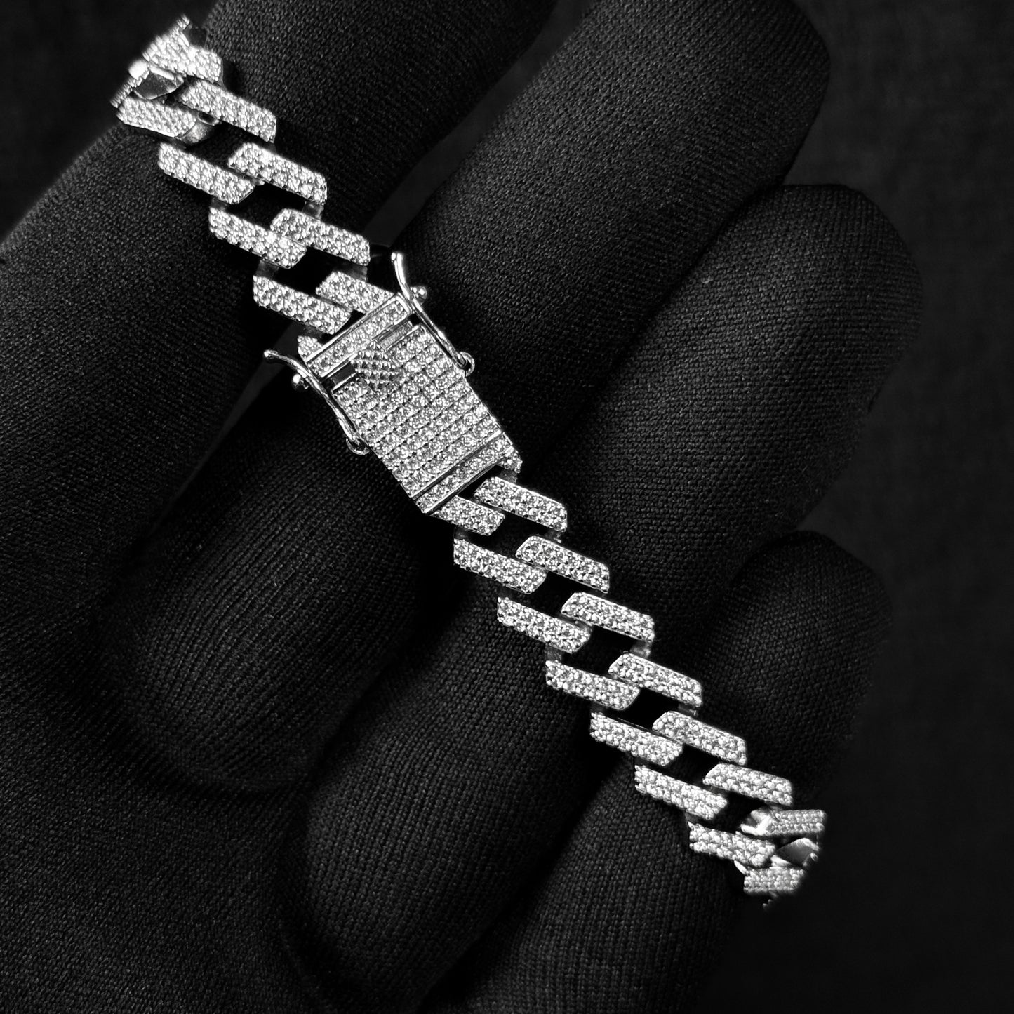 Pulseira Cravejada "KEEF" Cubana 10mm - Prata 925 - Brilhantes Flawless (VVS+)