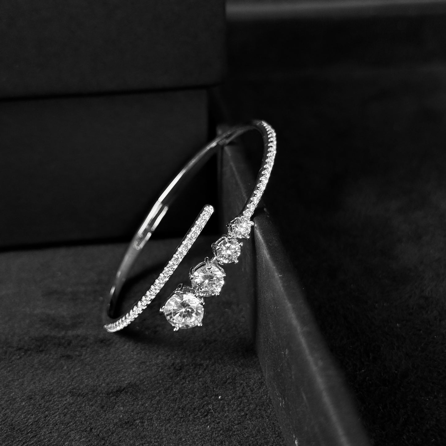 Bracelete Cravejado Prata 925 "STAR"